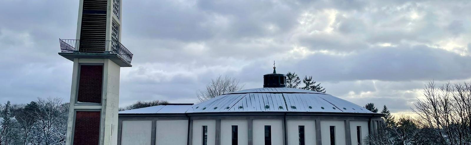 Kirche St. Chrysanthus & Daria im Winter